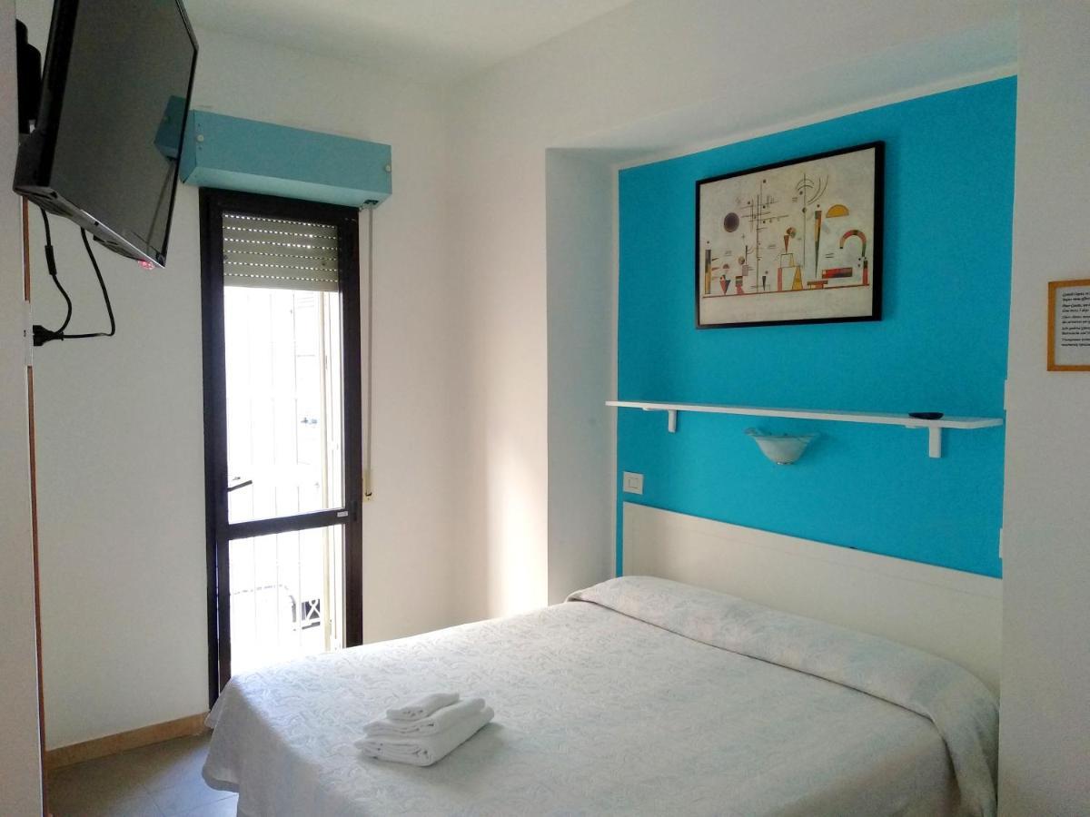 Hotel Zenith Римини Екстериор снимка