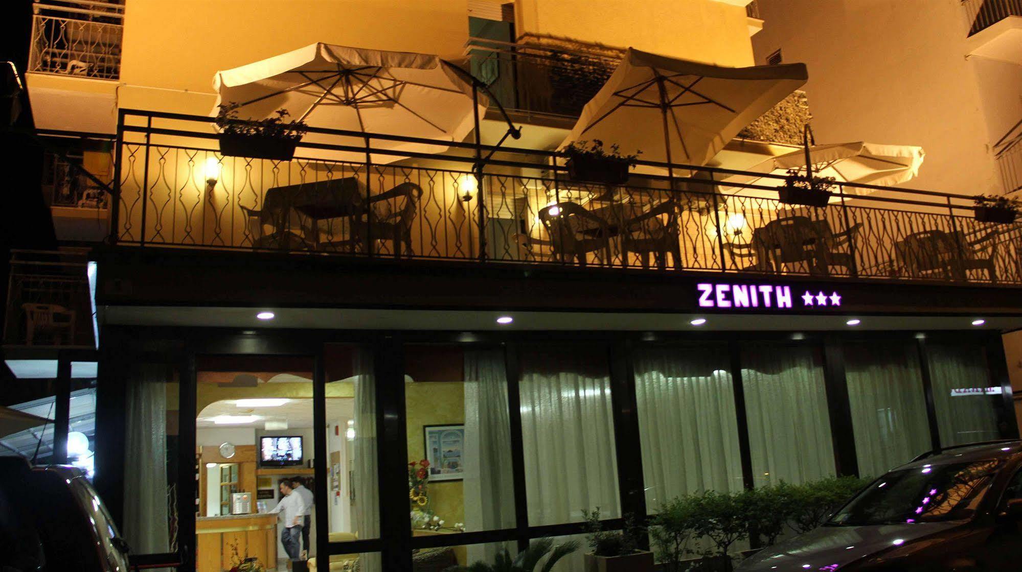 Hotel Zenith Римини Екстериор снимка